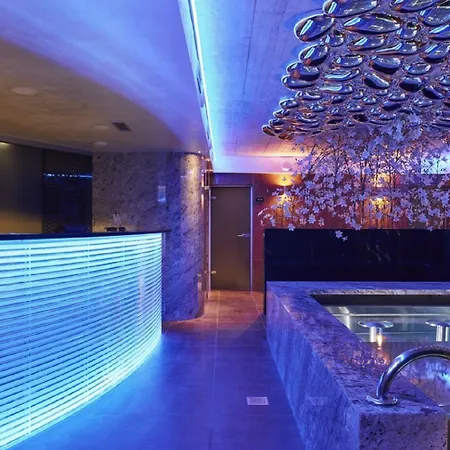 Hotel Theatre