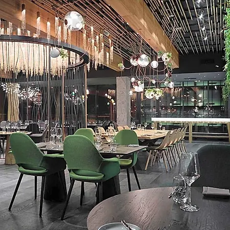 Hotel Theatre 4*