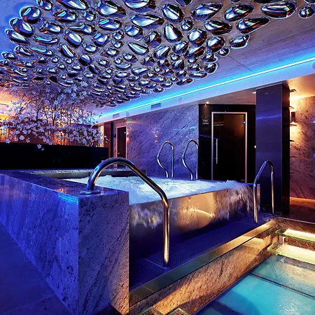 Hotel Theatre 4*