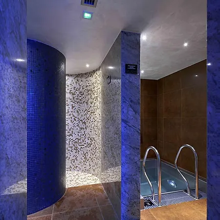 Otel Theatre 4*