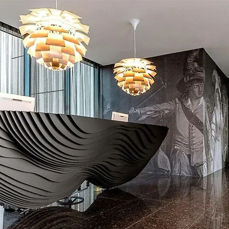 Theatre فندق