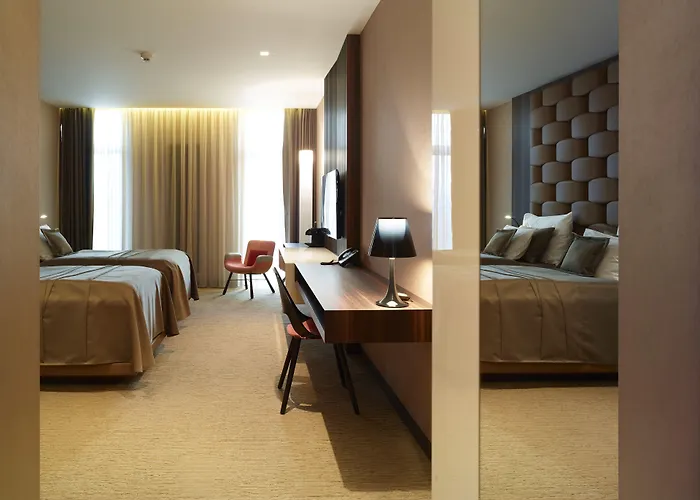 Theatre Otel
