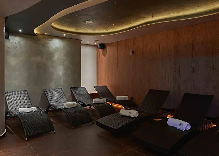 Theatre Otel