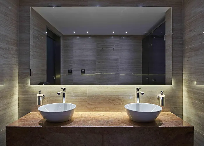 Theatre Otel