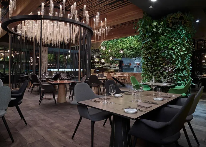 Theatre Hotel 4*