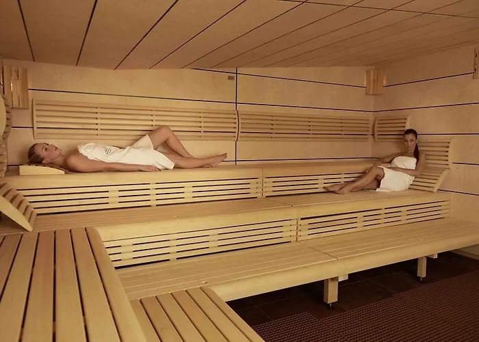 Theatre Hotel 4*